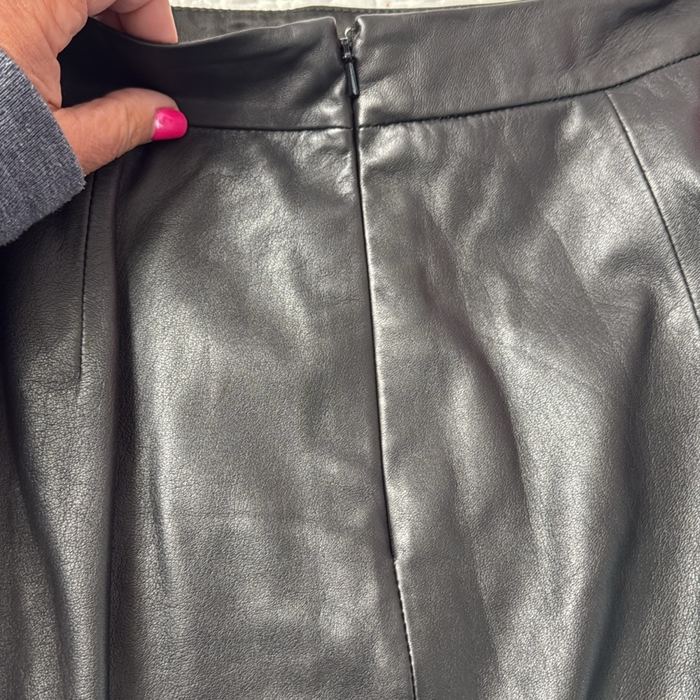 NWT - Women's Leather Skirt - Picture 9 of 9